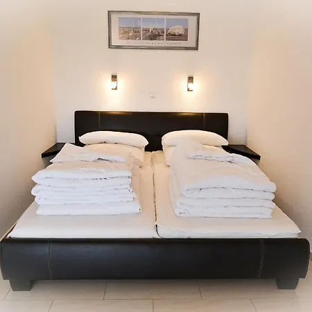 Апартаменты Strandhochhaus Shb6 *